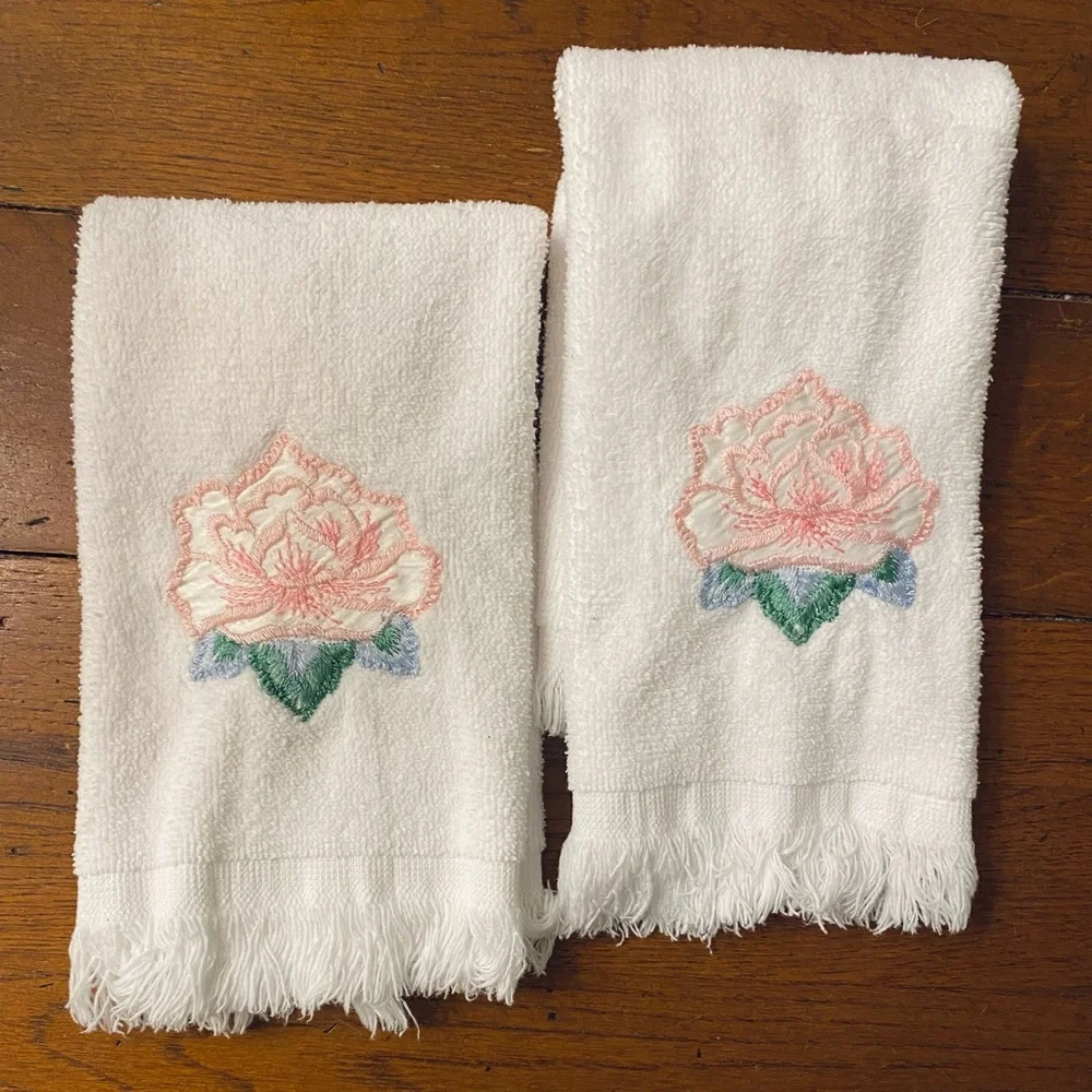 VTG Guest Towels Set of 3 White w Pink Embroidered Flower Rose Peony